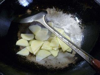 酸菜鹅血土豆汤怎么做，酸菜鹅血土豆汤怎么做好吃，酸菜鹅血土豆汤做法