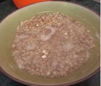 百合薏米汤怎么做，百合薏米汤怎么做好吃，百合薏米汤做法