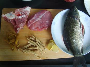 鲫鱼党参汤怎么做，鲫鱼党参汤怎么做好吃，鲫鱼党参汤做法